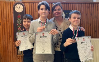 Kiv&aacute;l&oacute; eredm&eacute;ny a Bolyai Term&eacute;szettudom&aacute;nyi Csapatversenyen!